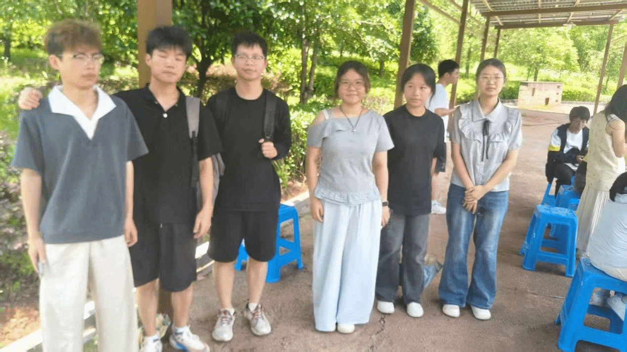 “心沐暖阳·童真再现”—— 信息与计算机工程学院心理站开展心理素质拓展活动